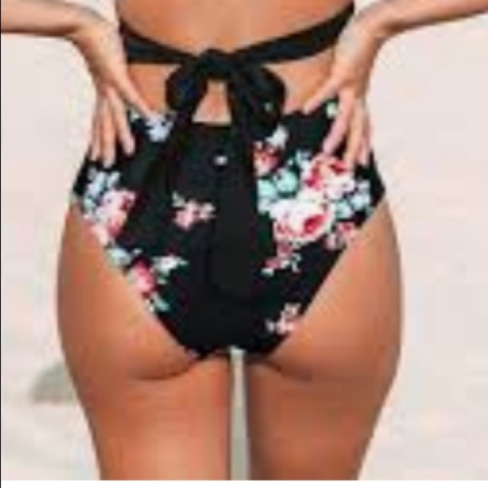 CupShe M Multi ColoredFloral Wrap Bikini Bathing SwimSuit Two Piece Set